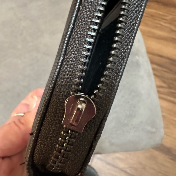 Women’s MB wallet - Picture 6 of 6